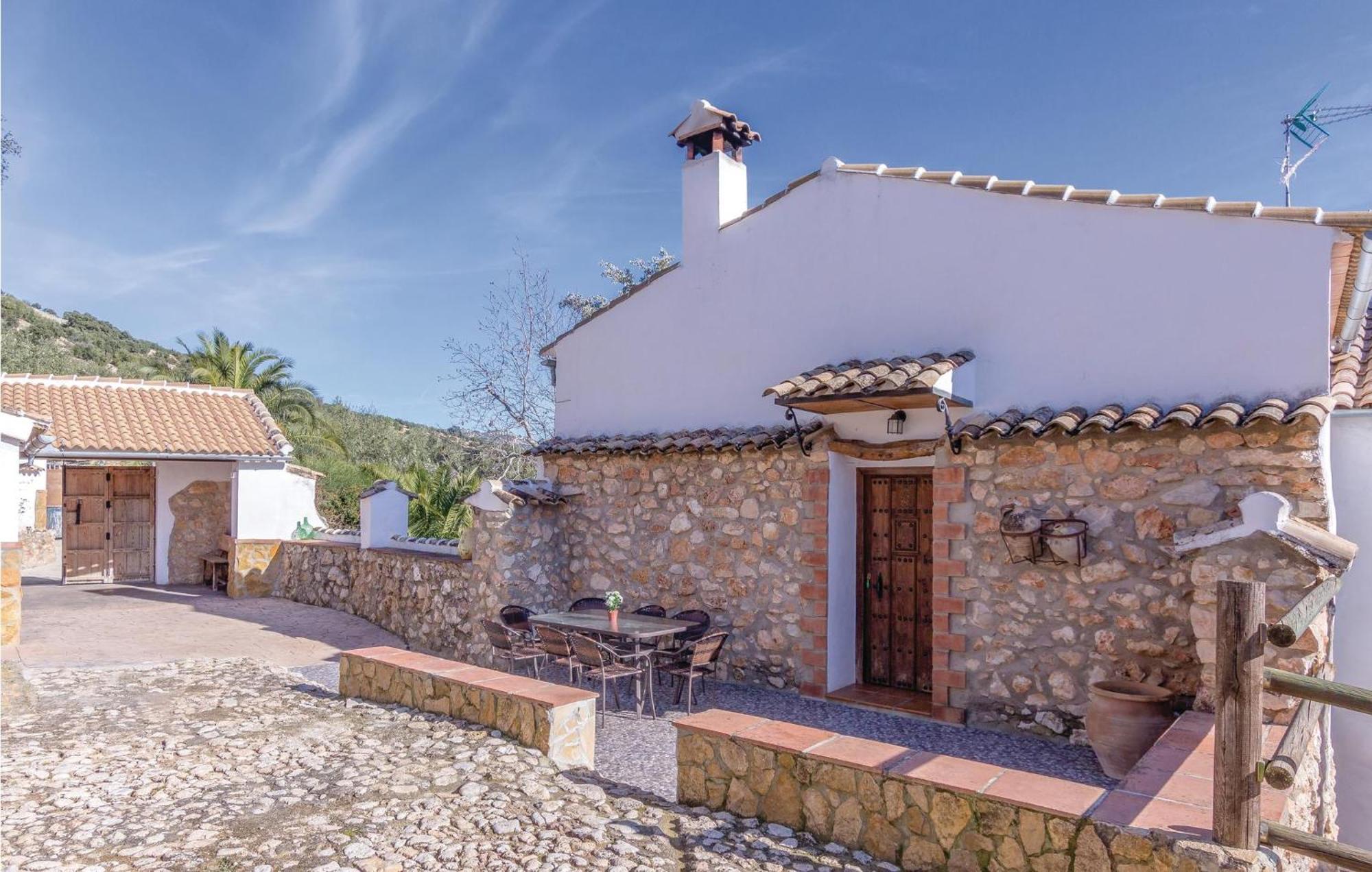 8 Bedroom Lovely Home In Iznájar Exterior foto